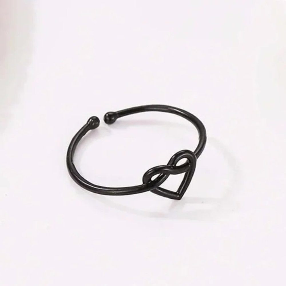 Black Heart Knot Cuff Ring